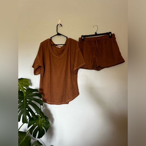 Boho Lounge Set with Oversize Top and Shorts NWOT - Picture 4 of 8